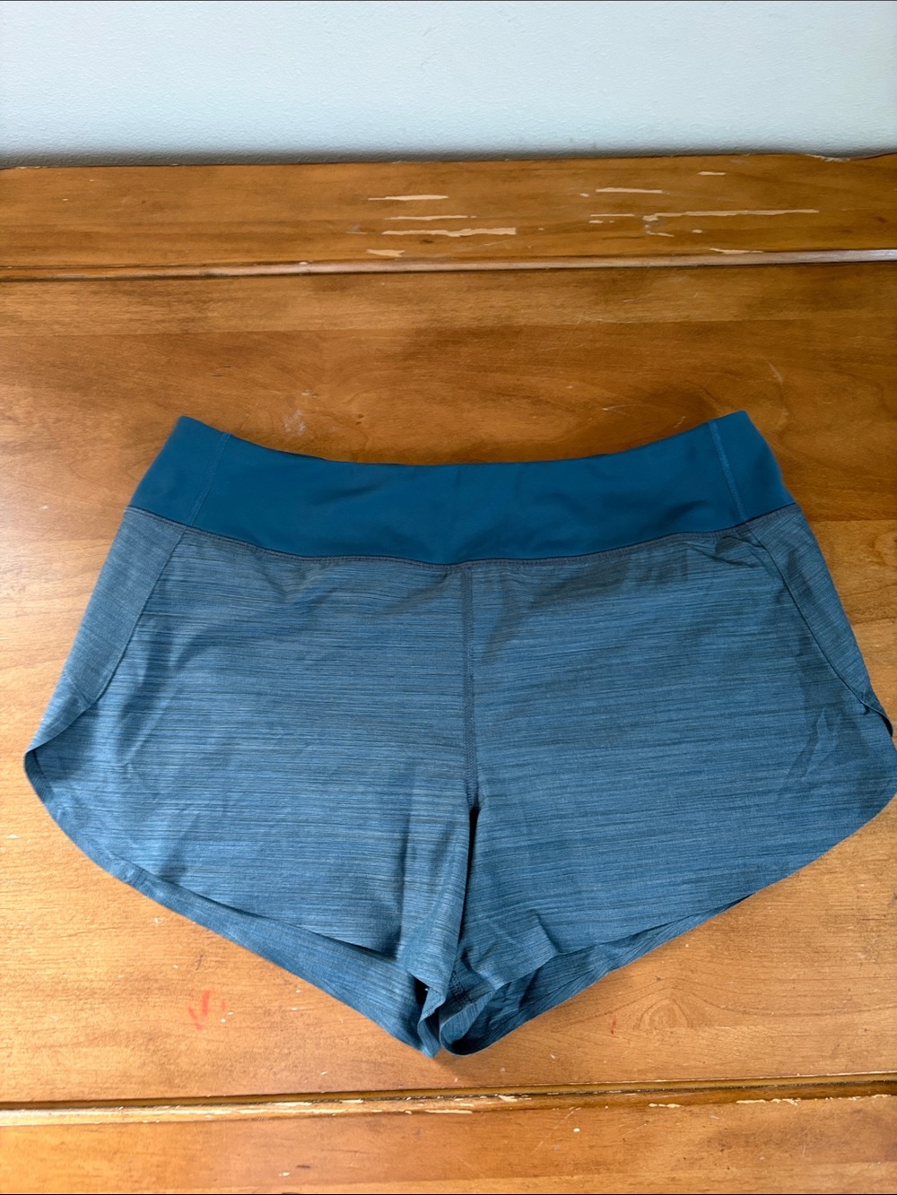 Athleta Run w/ It 3.5” Teal Gray Running Shorts Size Large